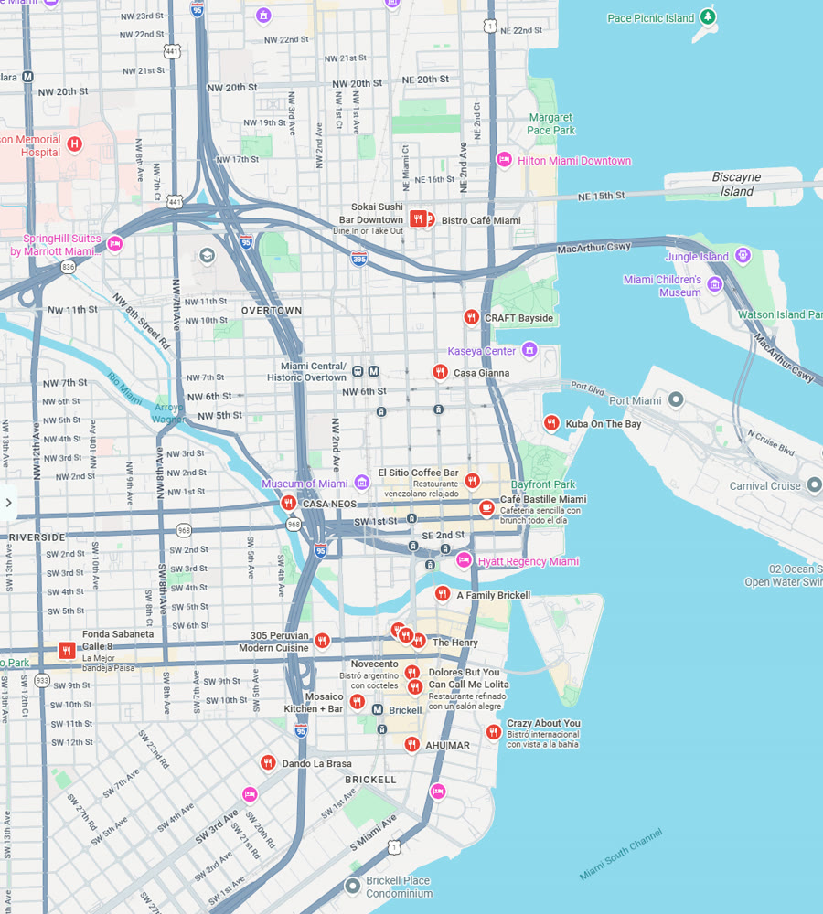 Google Maps con la búsqueda restaurantes en Miami y los pines de cada restaurante.