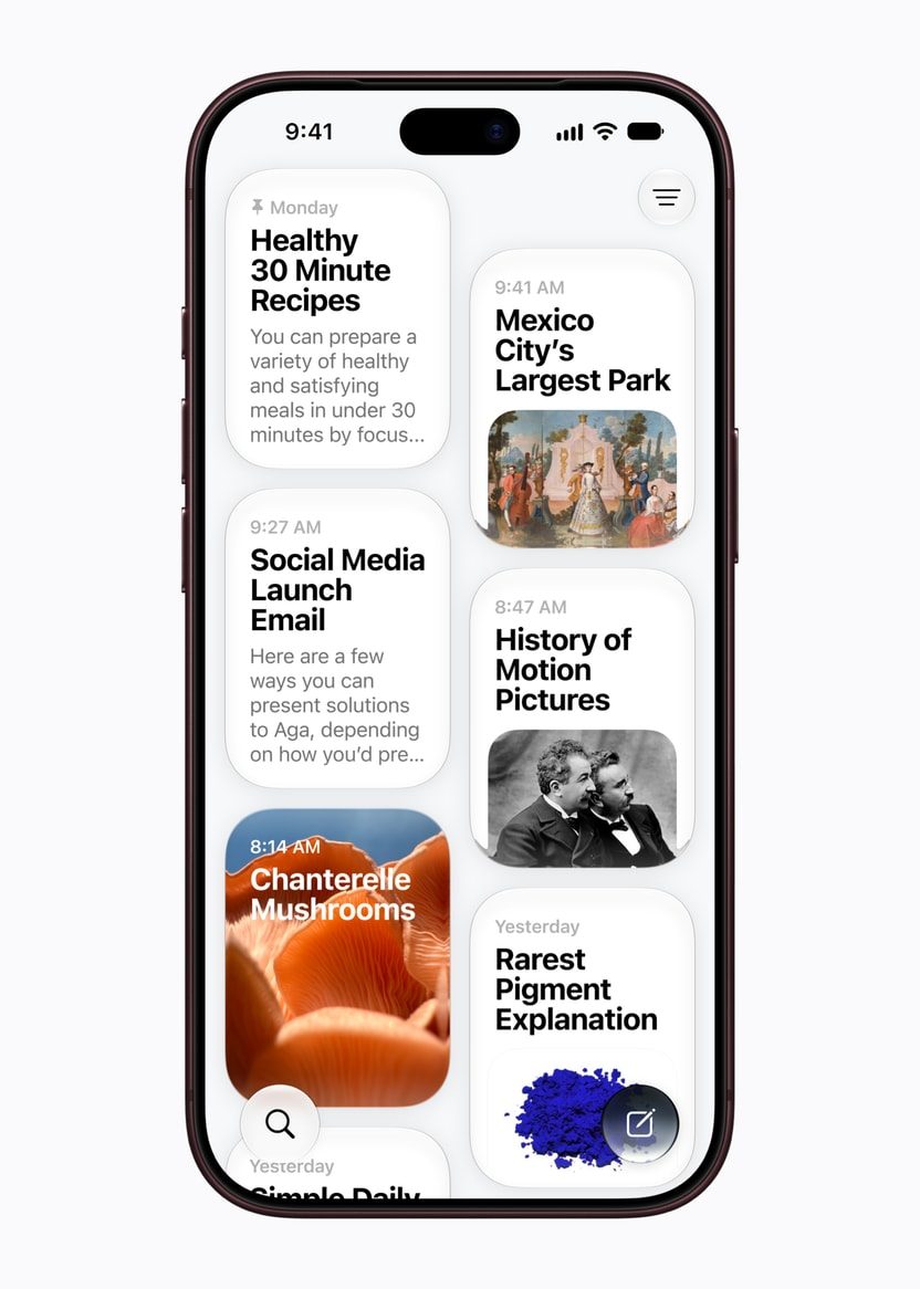 La nueva app Siri en un iPhone, con el historial de conversaciones en tarjetas.
